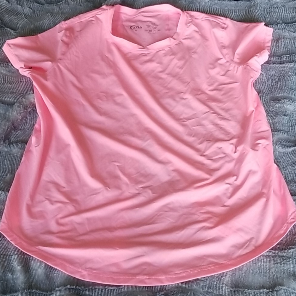 Pink panel split back mesh tee
